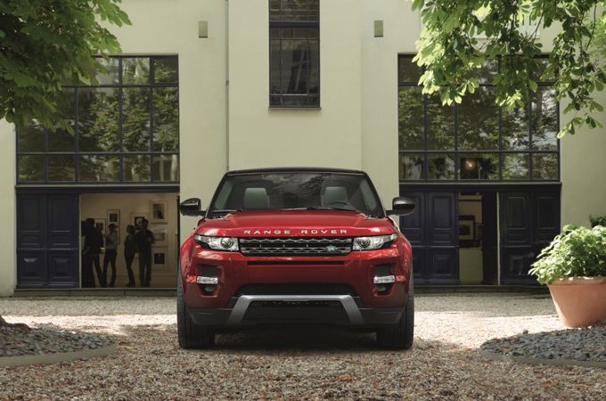 Evoque_exterior_red_front